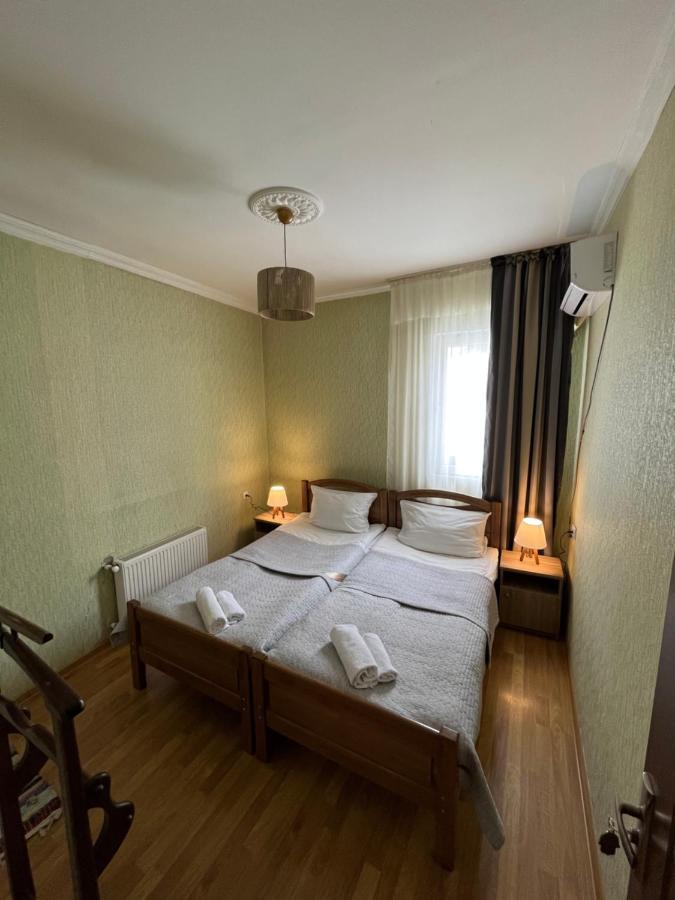 Hillside Guesthouse Боржоми Экстерьер фото