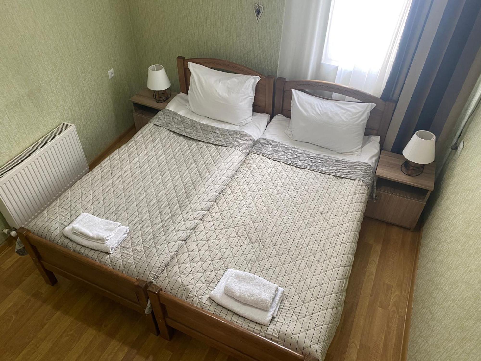 Hillside Guesthouse Боржоми Экстерьер фото