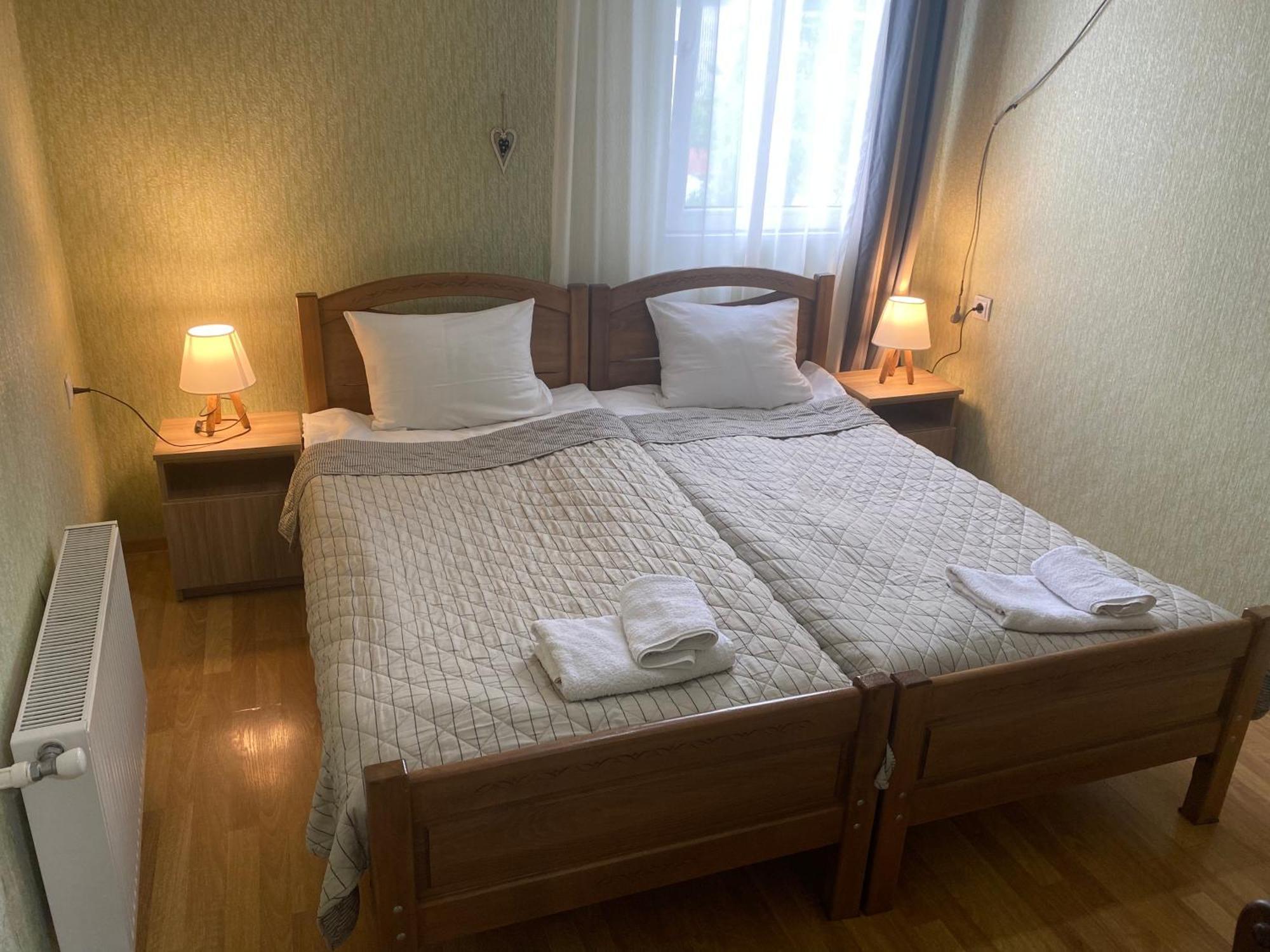 Hillside Guesthouse Боржоми Экстерьер фото