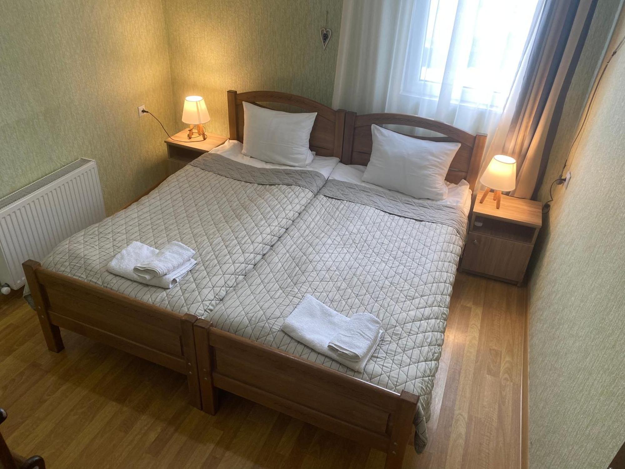 Hillside Guesthouse Боржоми Экстерьер фото